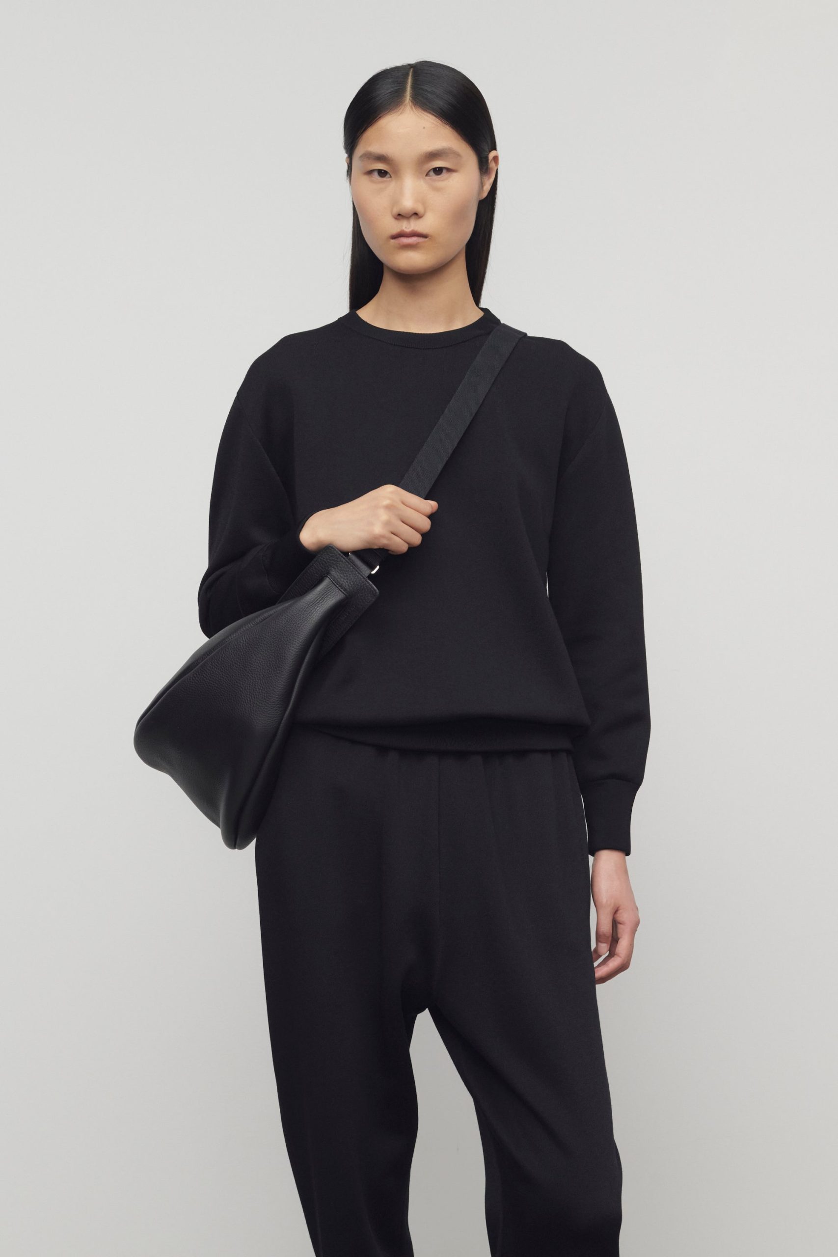 Large Slouchy Banana Bag - Image 4